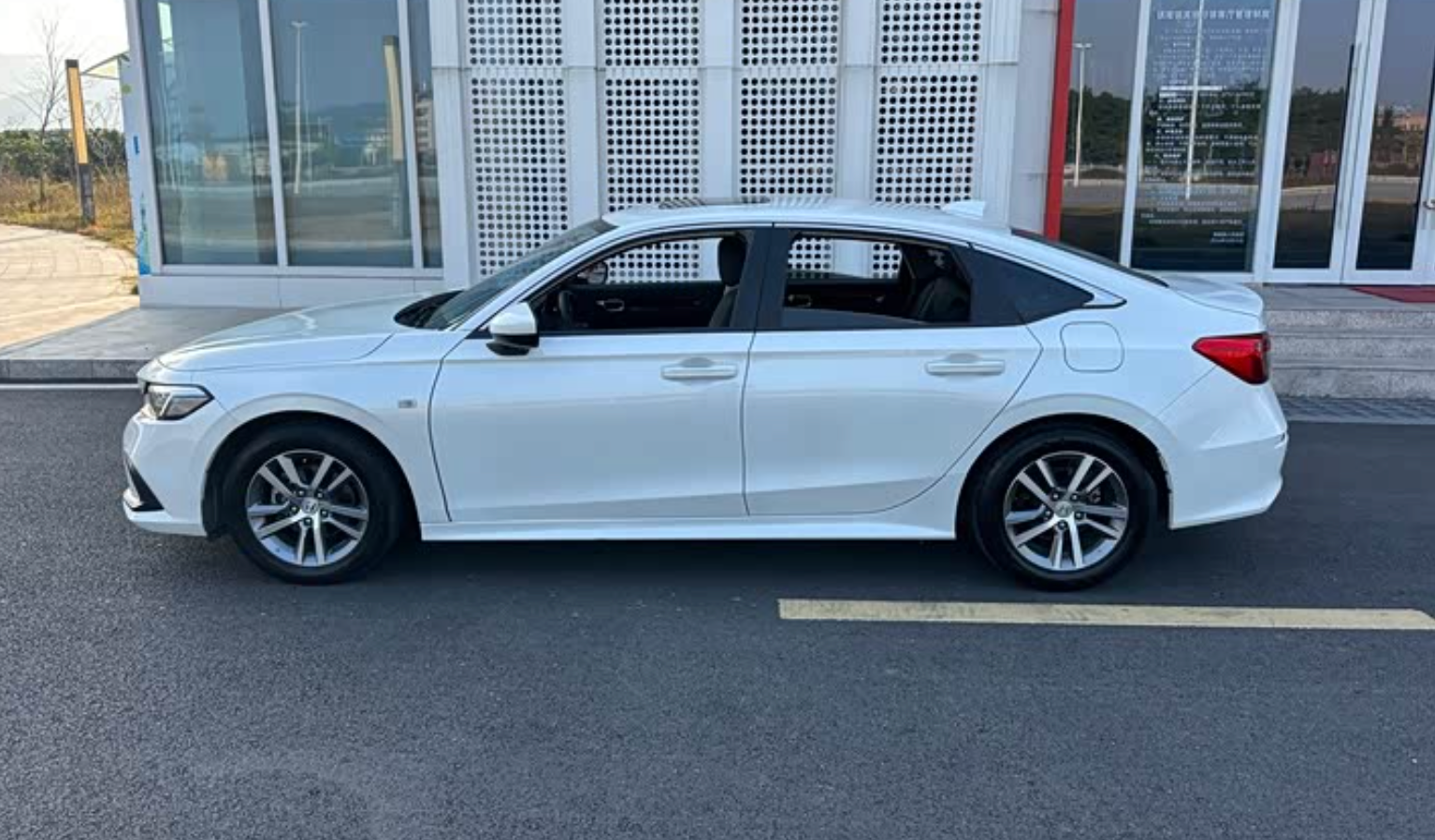 Honda Civic 2022 180TURBO CVT 85,000km Used