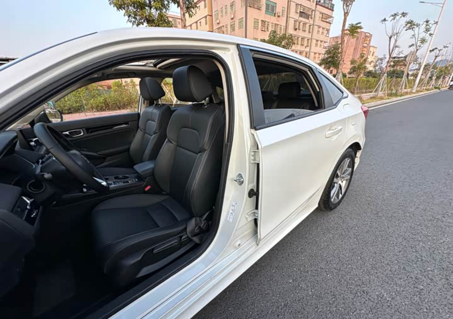 Honda Civic 2022 180TURBO CVT 85,000km Used