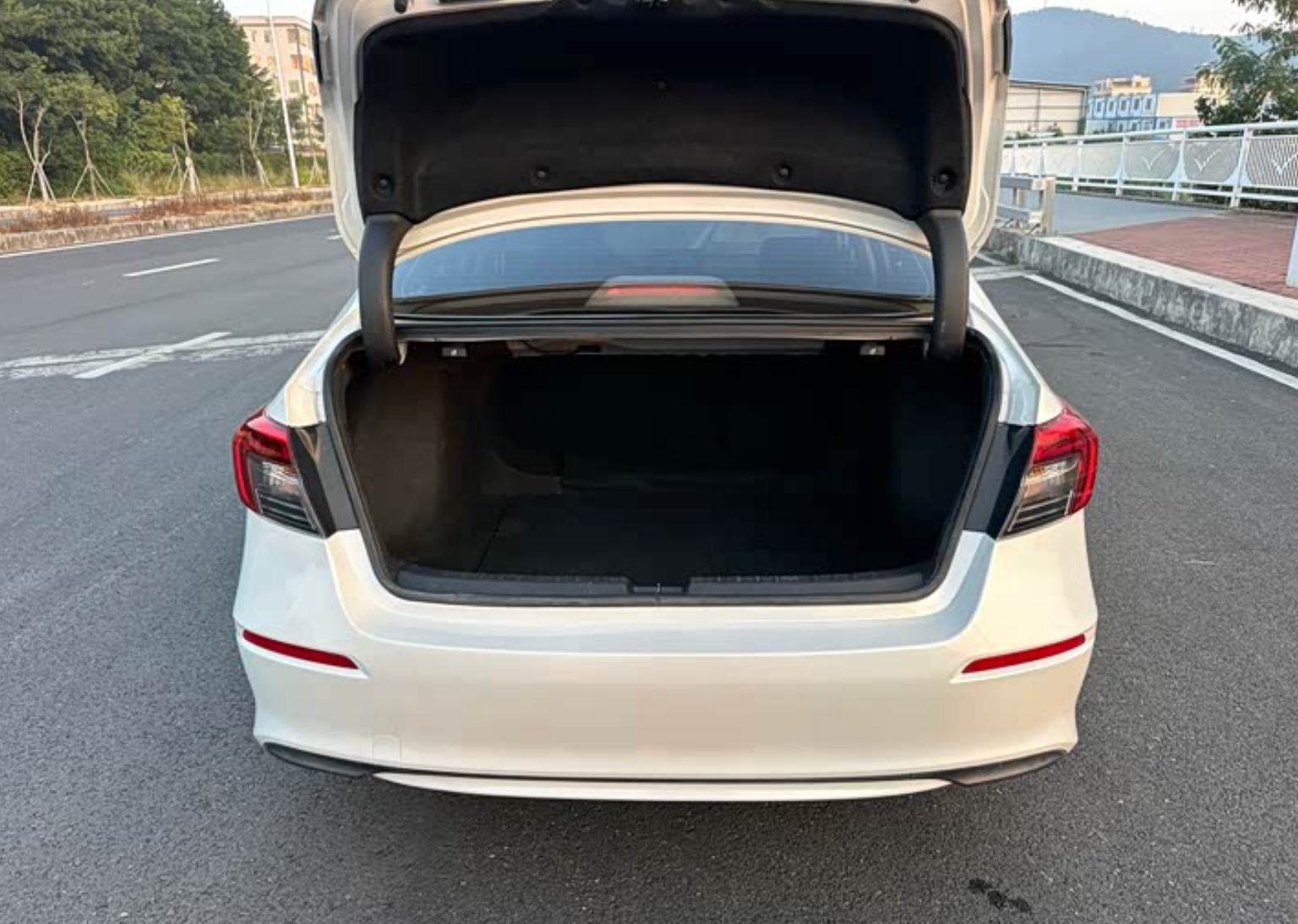Honda Civic 2022 180TURBO CVT 85,000km Used