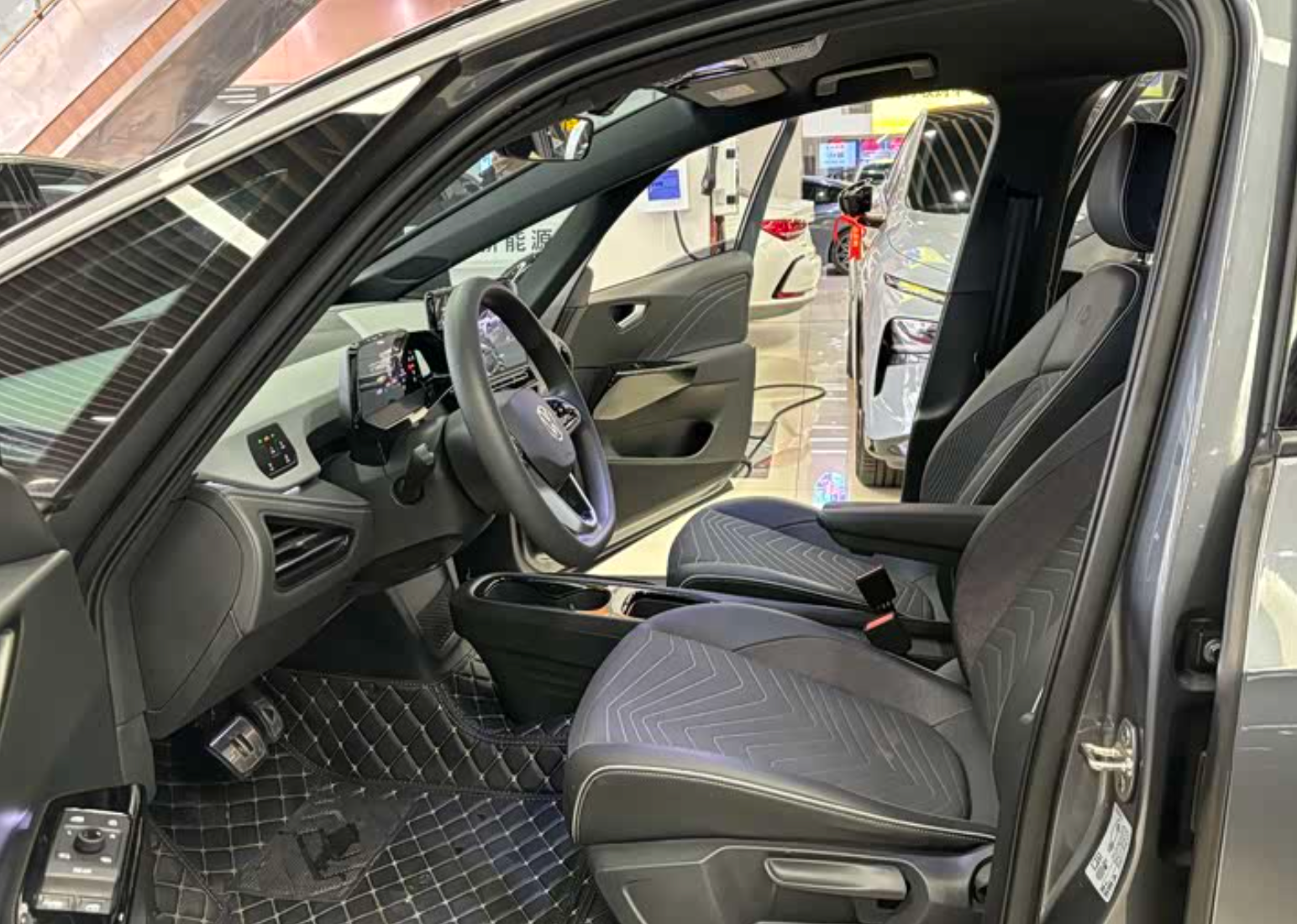 Volkswagen ID3 2024 Smart 25,000km Used