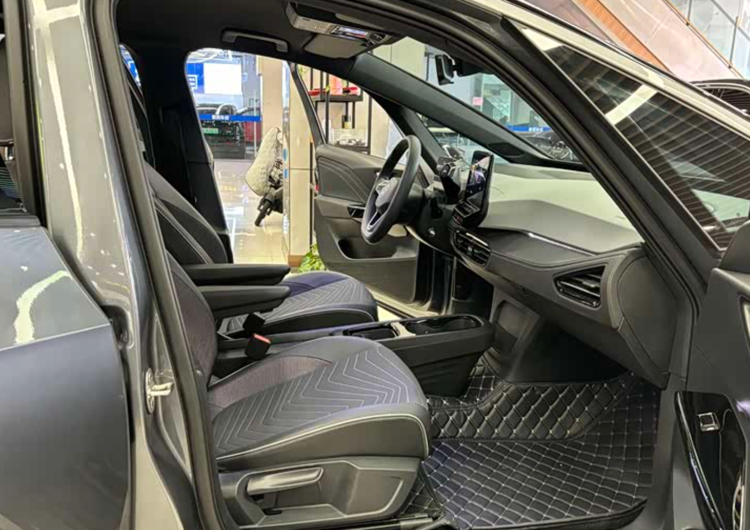 Volkswagen ID3 2024 Smart 25,000km Used