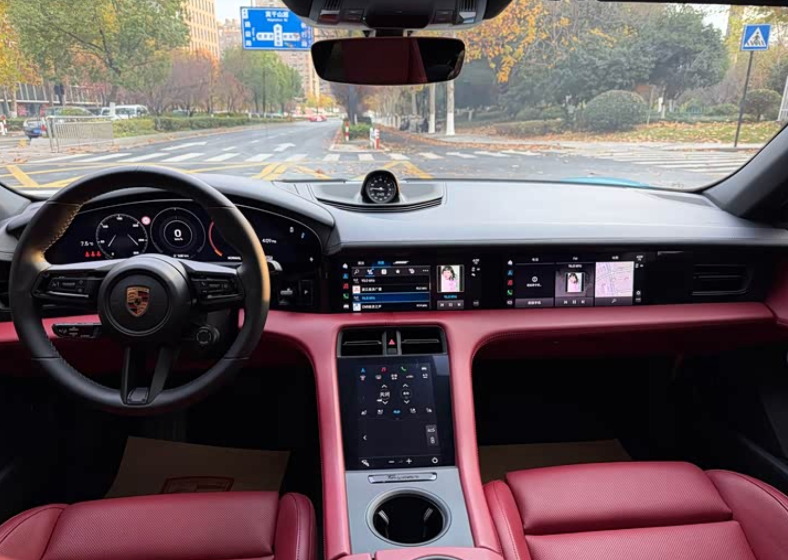 Porsche Taycan 2022 18,000km Used