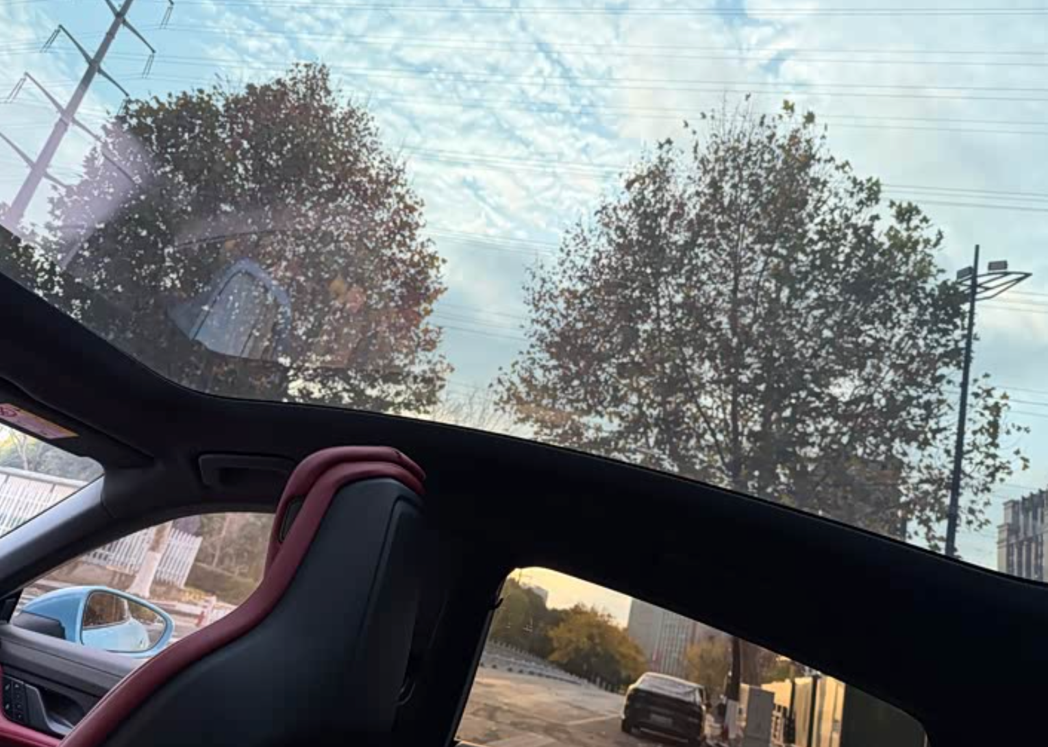 Porsche Taycan 2022 18,000km Used