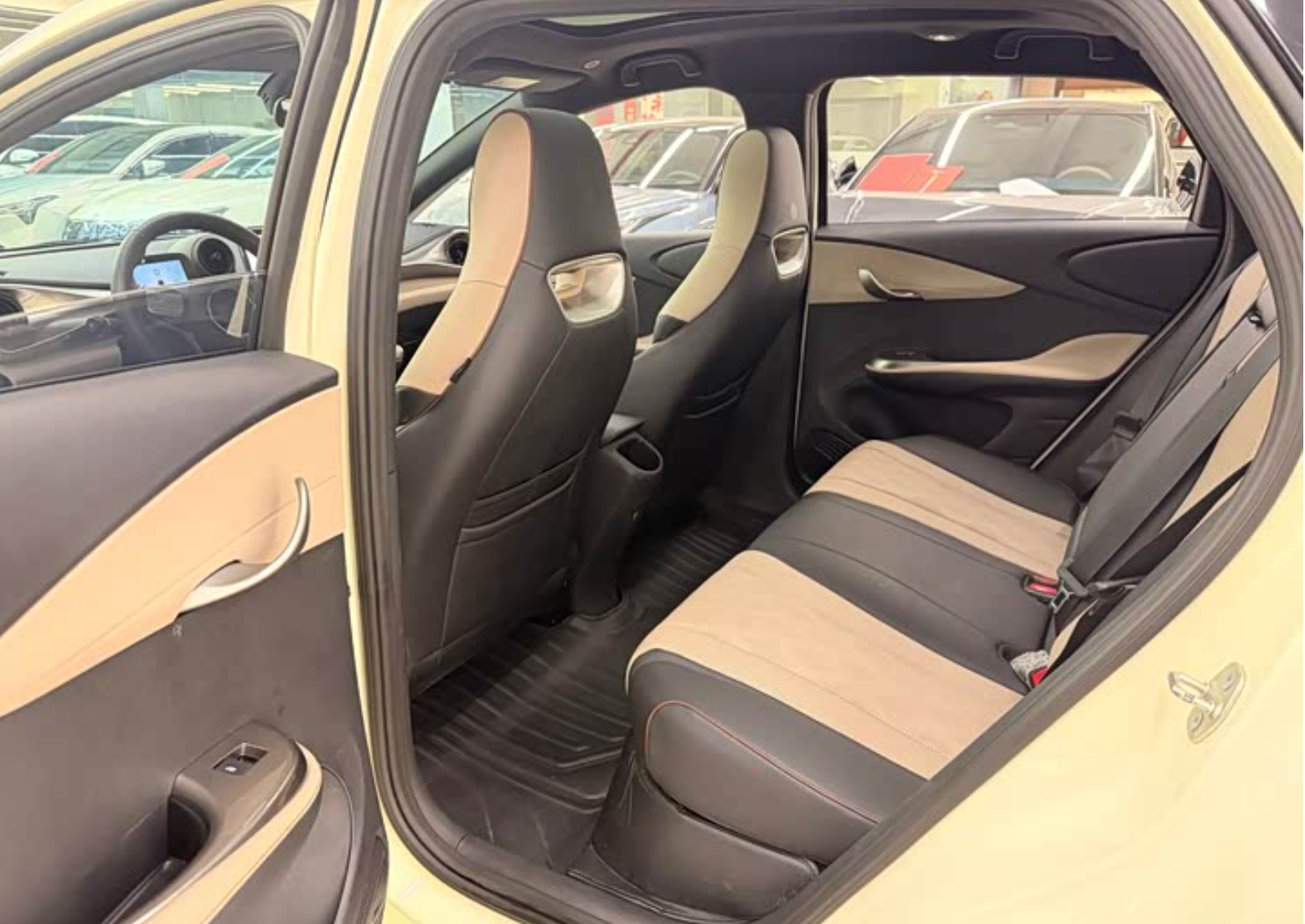 BYD Dolphin (420 km Range) 2023 38,000km Used