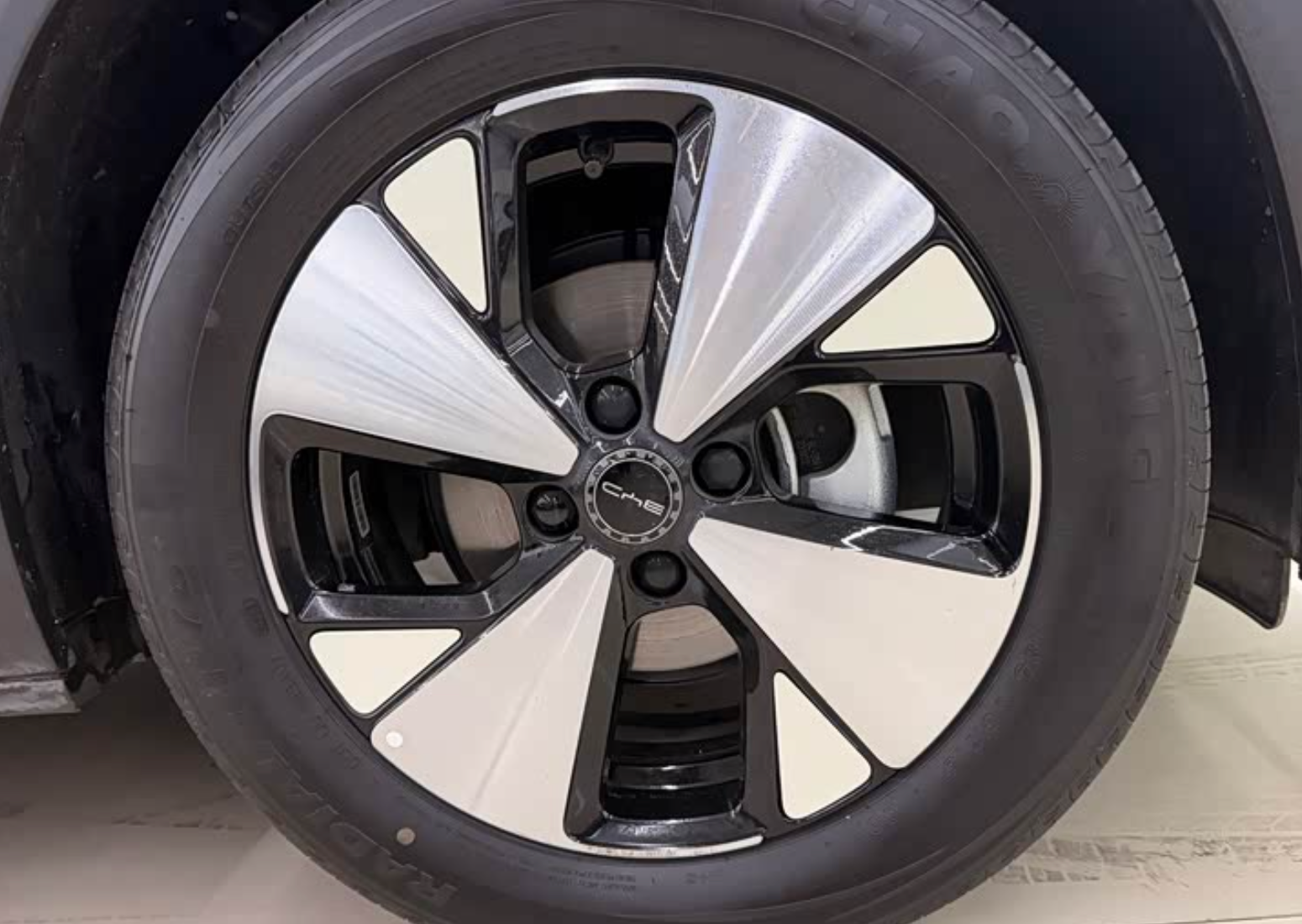 BYD Dolphin (420 km Range) 2023 38,000km Used