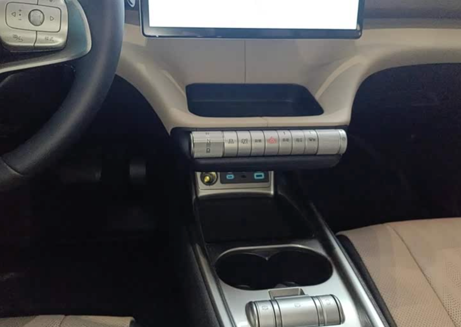 BYD Dolphin (420 km Range) 2024 2,100km Used