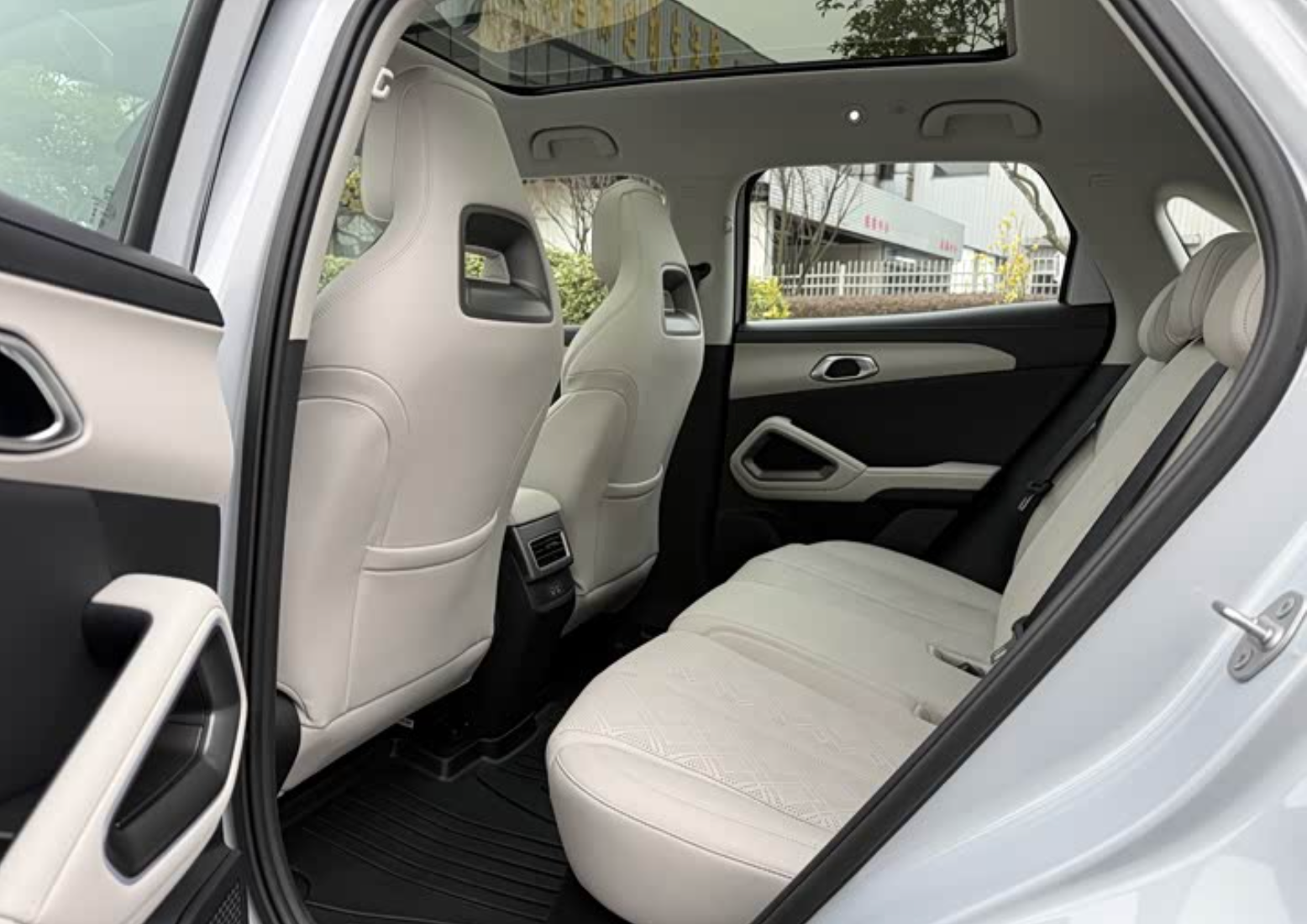 BYD Yuan Up (401 km Range) 2024 14,000km Used